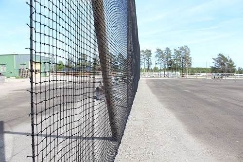 Skyddsnät 3mm svart nylon 40mm, kantsytt