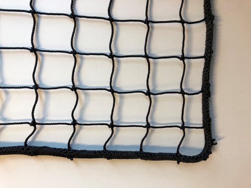 Innebandynät 1 mm svart nylon 40mm, kantsytt