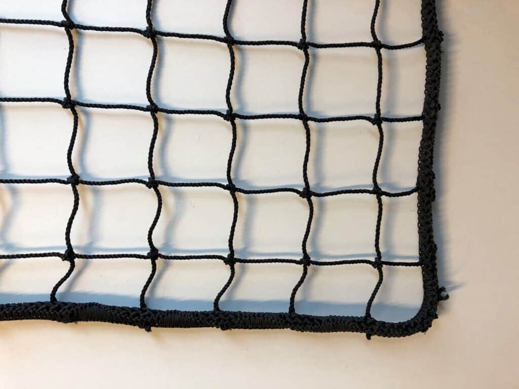 Hockeynät 3mm svart nylon 40mm, kantsytt